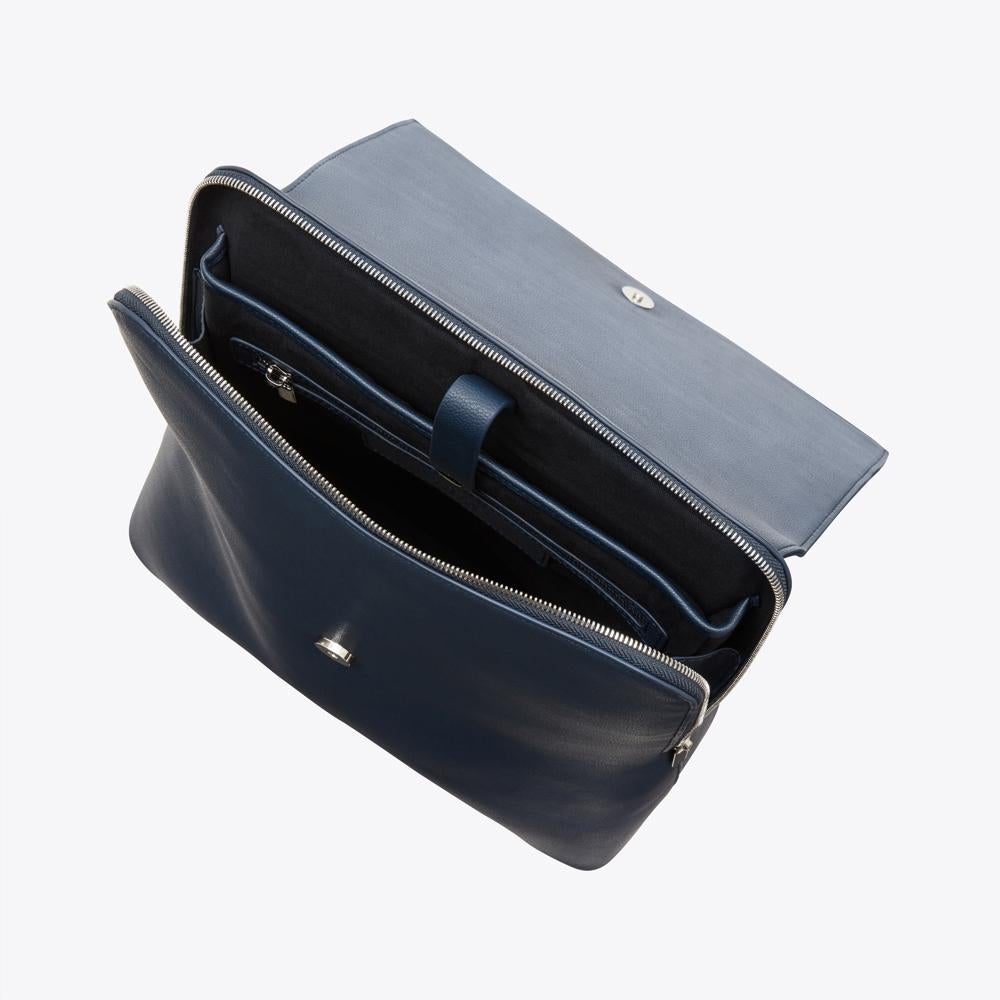 Dahlia - Minimalist women’s backpack