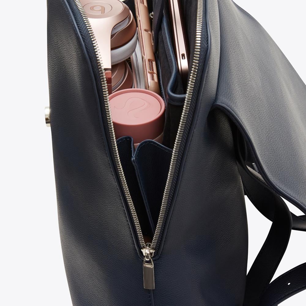 Dahlia - Minimalist women’s backpack